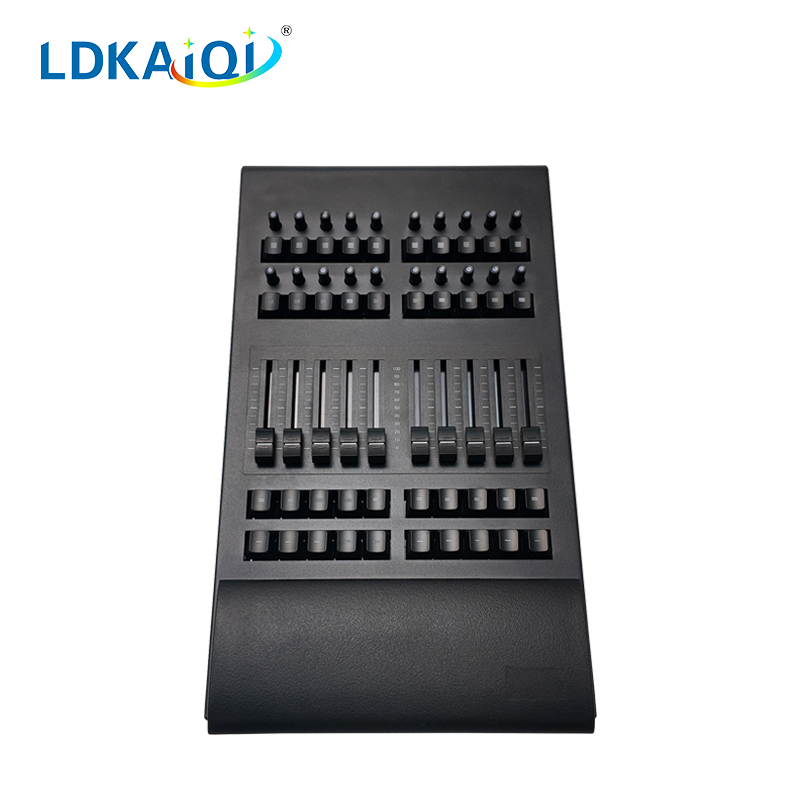 onPC MA3 Fader Wing Console